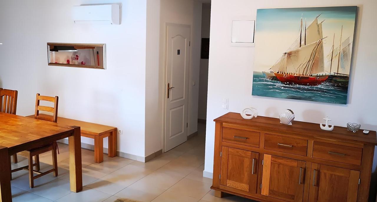 פריבלאקה Apartments Le Mare - Pool, Sandstrand, Meerblick, W-Lan, Grill מראה חיצוני תמונה