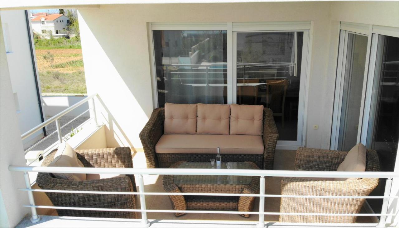 פריבלאקה Apartments Le Mare - Pool, Sandstrand, Meerblick, W-Lan, Grill מראה חיצוני תמונה