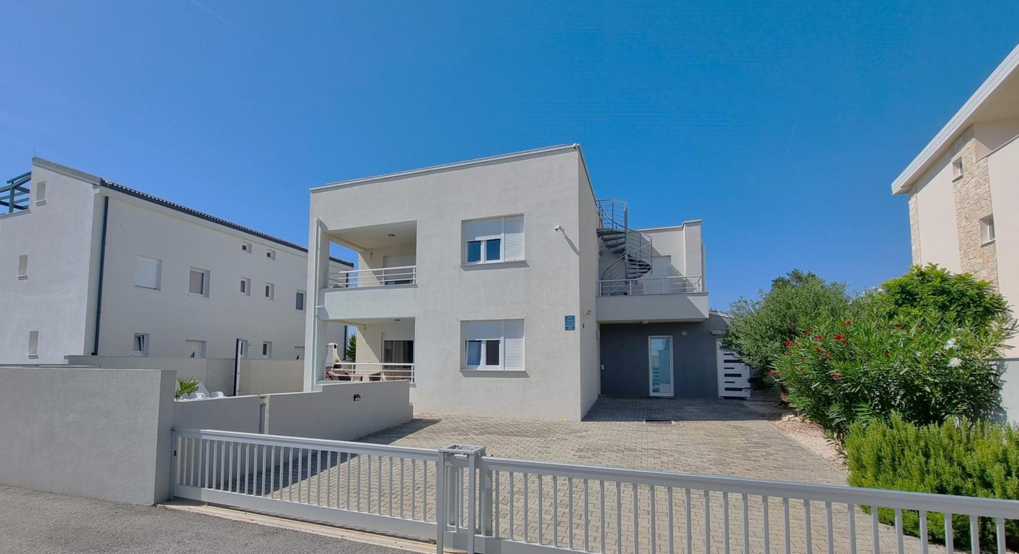 פריבלאקה Apartments Le Mare - Pool, Sandstrand, Meerblick, W-Lan, Grill מראה חיצוני תמונה